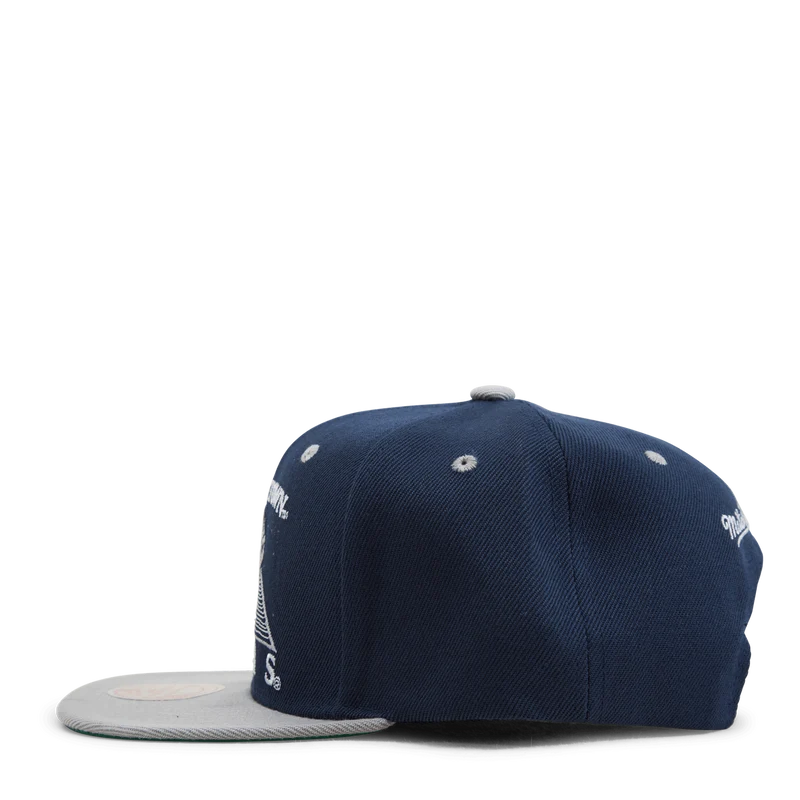 Hoyas Monument Snapback