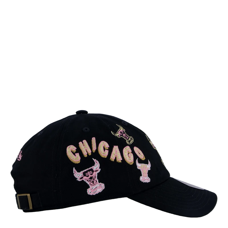 Bulls Sidewalk Sketch Strapback HWC