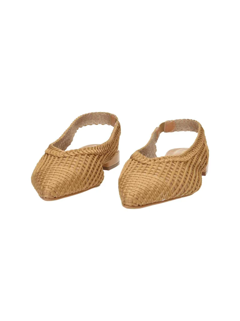 372032 Crochet pecan