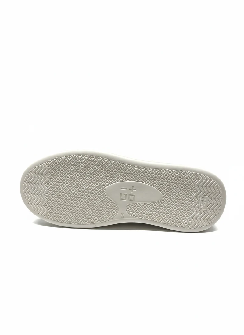 PIA604A white