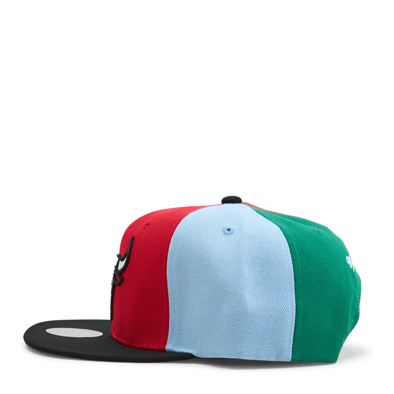 Bulls Team Era Pinwheel Snapback