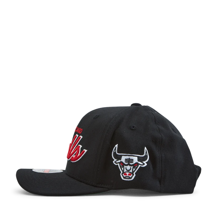 Bulls Foundation Script Stretch Snapback