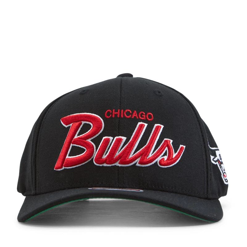 Bulls Foundation Script Stretch Snapback