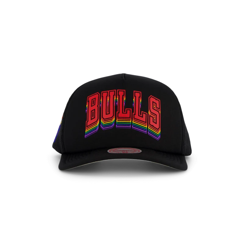 Bulls Trucker