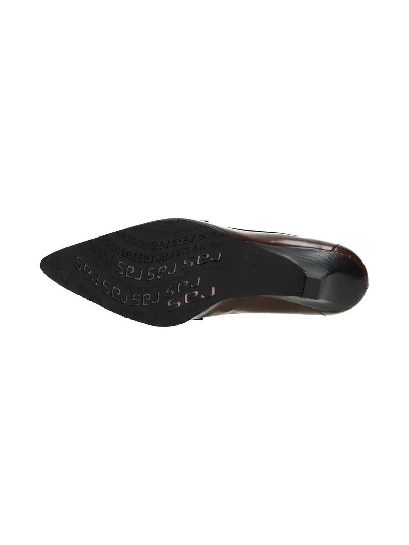 8250 Boston marron