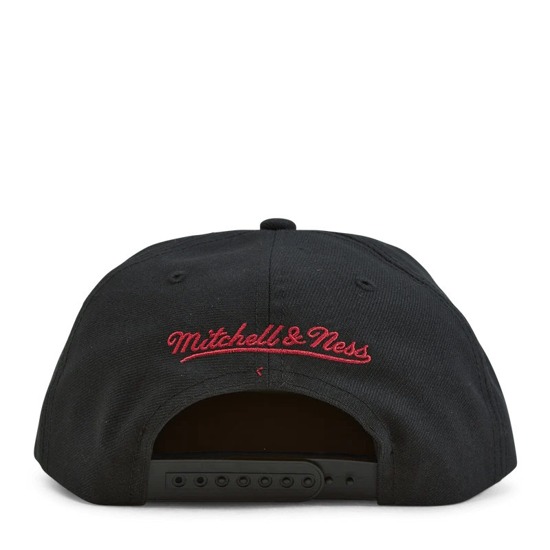 Bulls Dual Whammy Snapback