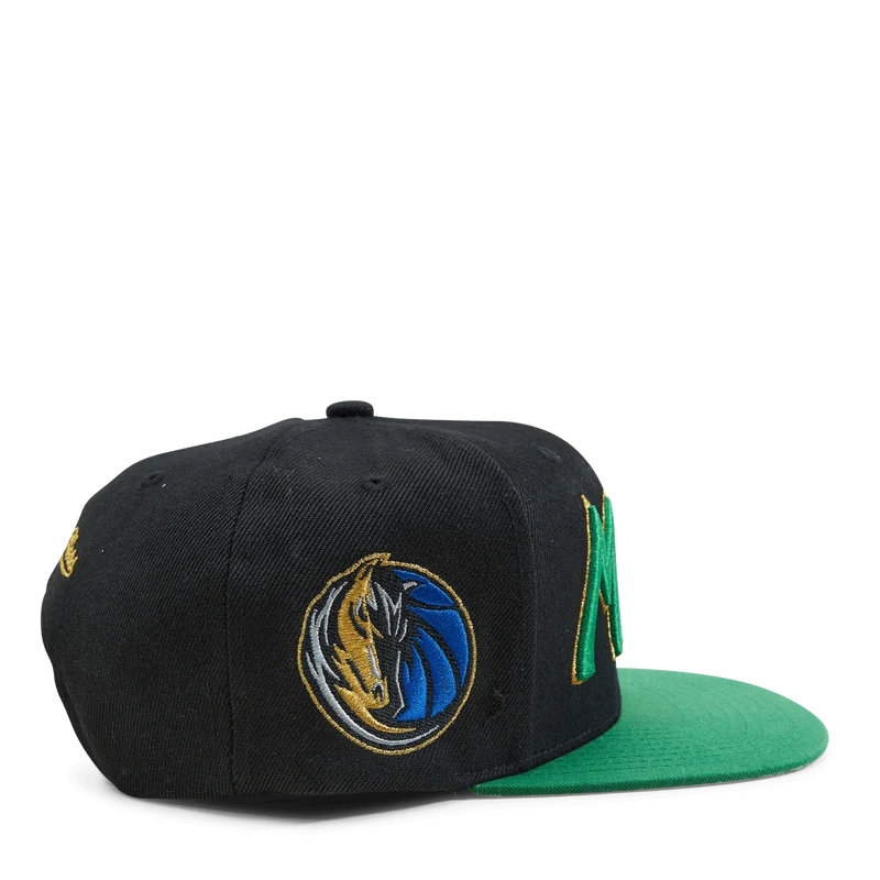 Mavs NBA 75th Gold Snapback