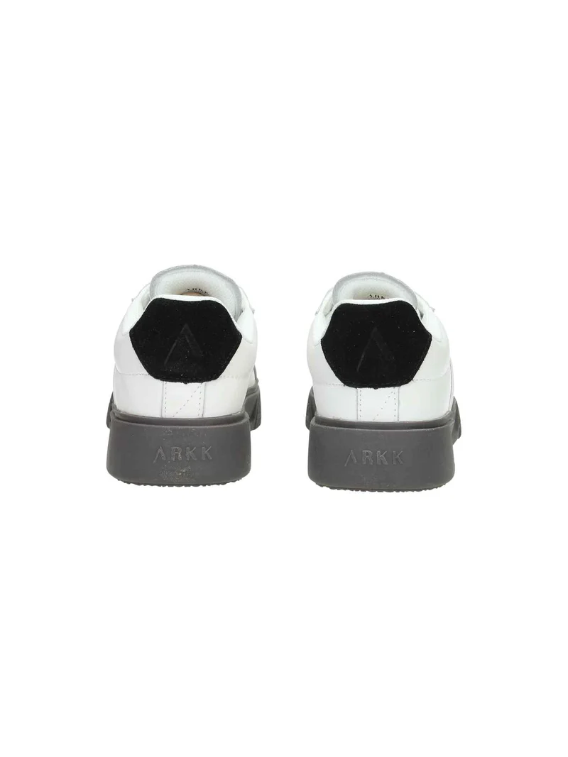 Essence white dark gum