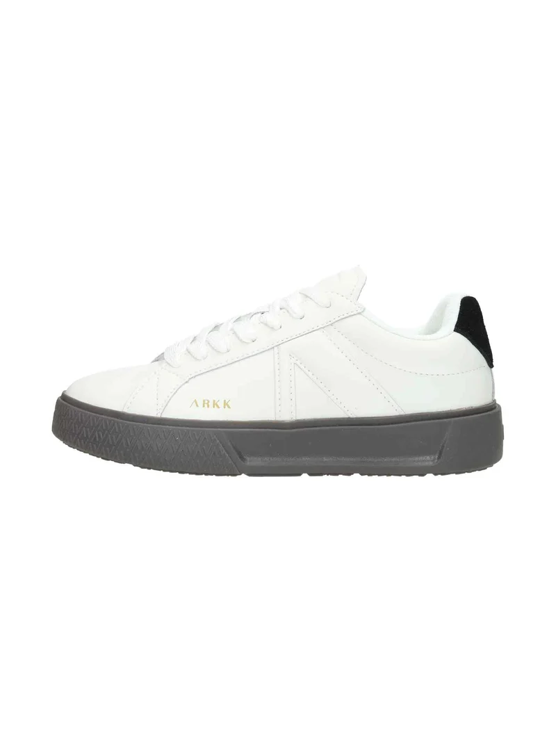 Essence white dark gum