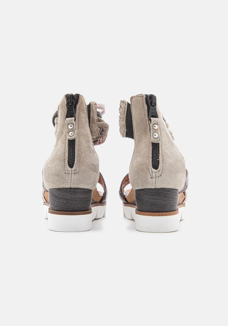 866035-0301-0001 skin/kaki/nero