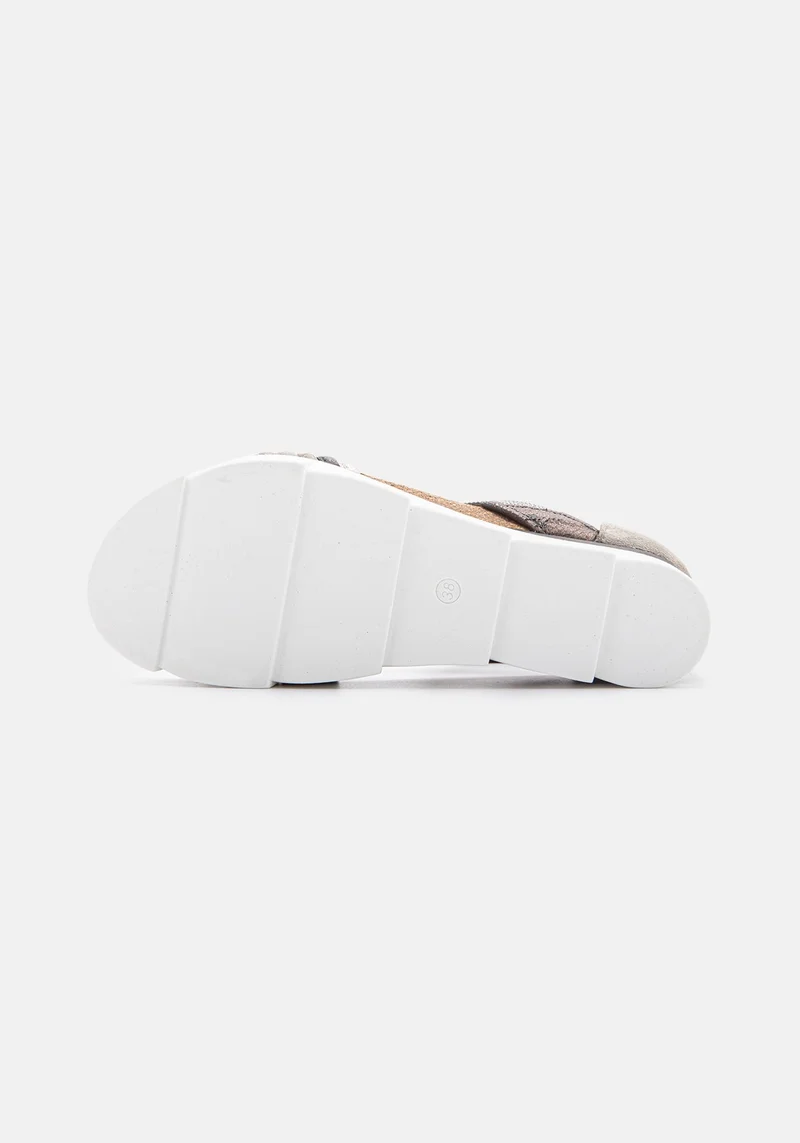 866035-0301-0001 skin/kaki/nero