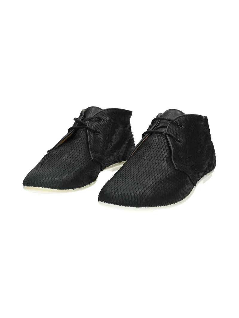Allusion black fish