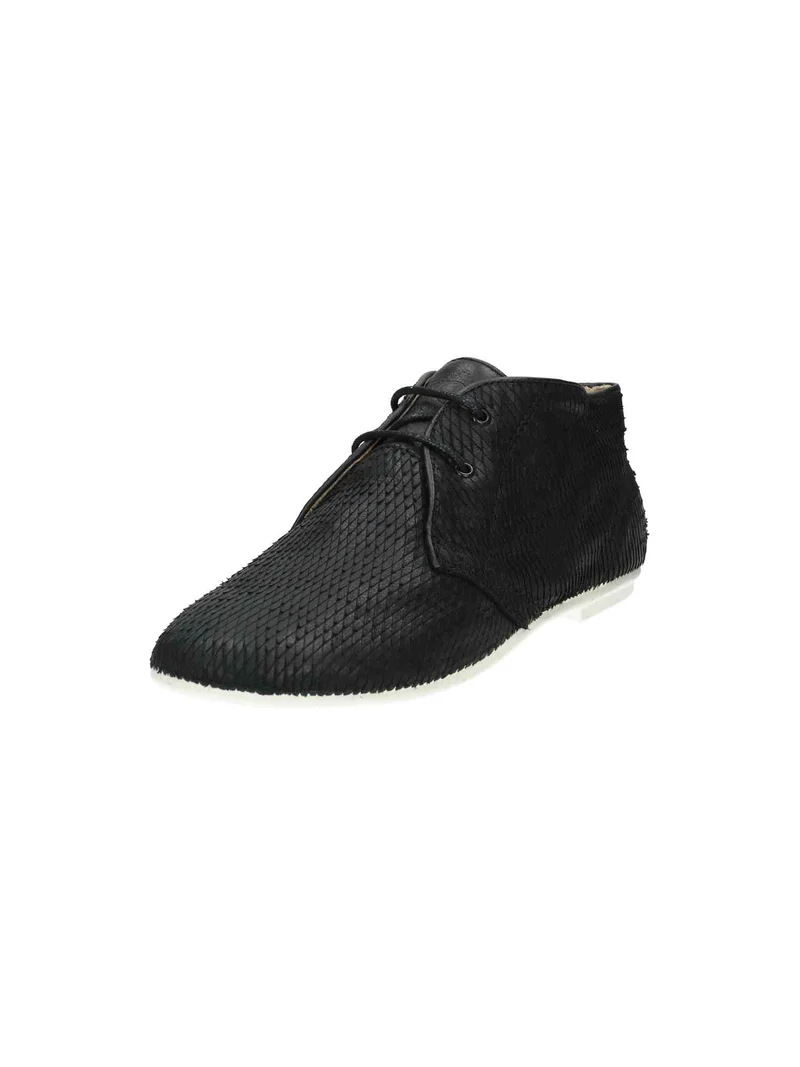 Allusion black fish