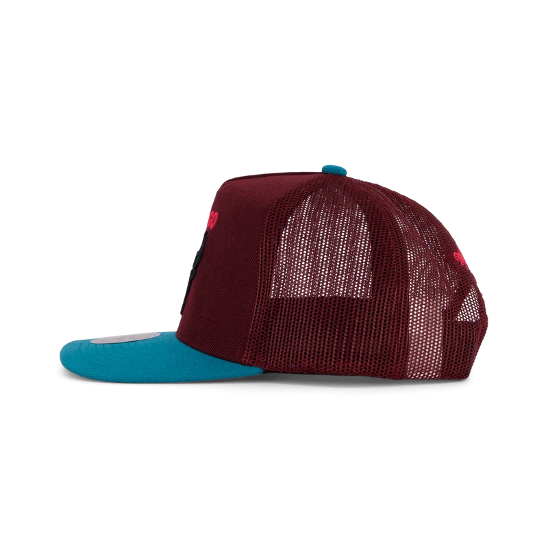 Bulls Cake Eater Trucker