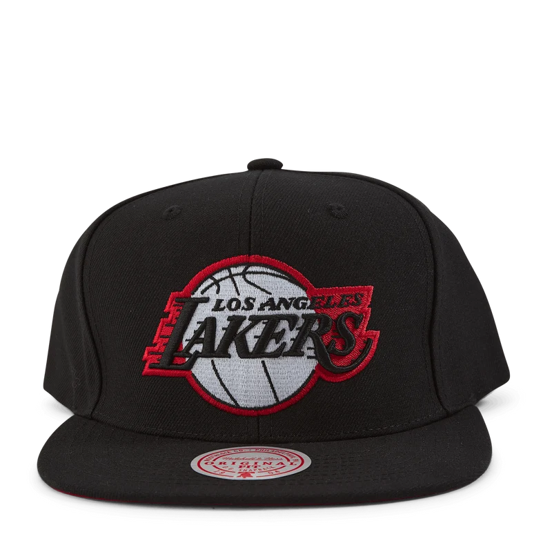 B Snapback