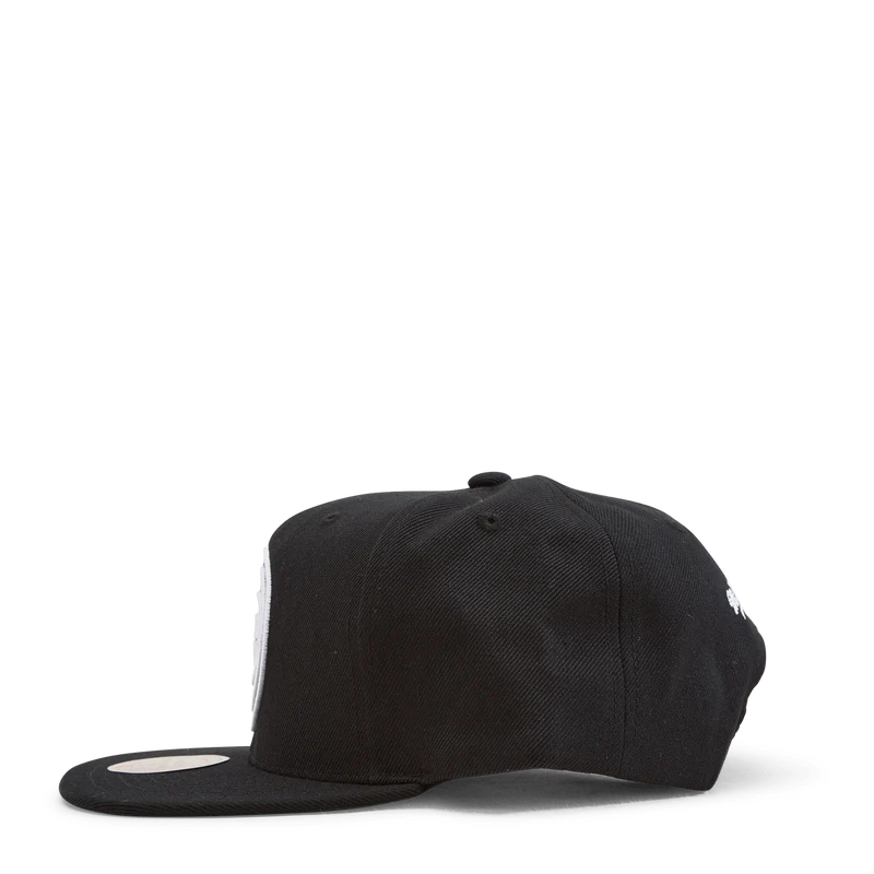 Pistons Top Spot Snapback HWC