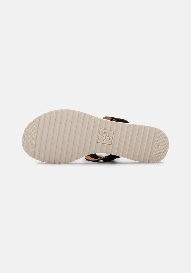 Layla 1 black
