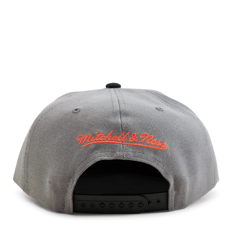 Knicks Neon Lights Snapback
