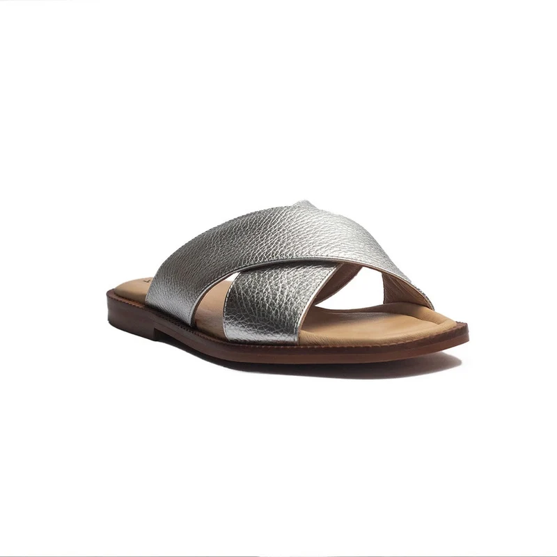Spanish Women Silver Leather Slipper #1515