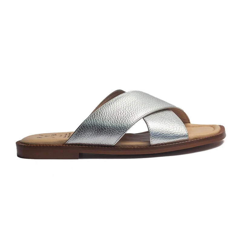Spanish Women Silver Leather Slipper #1515