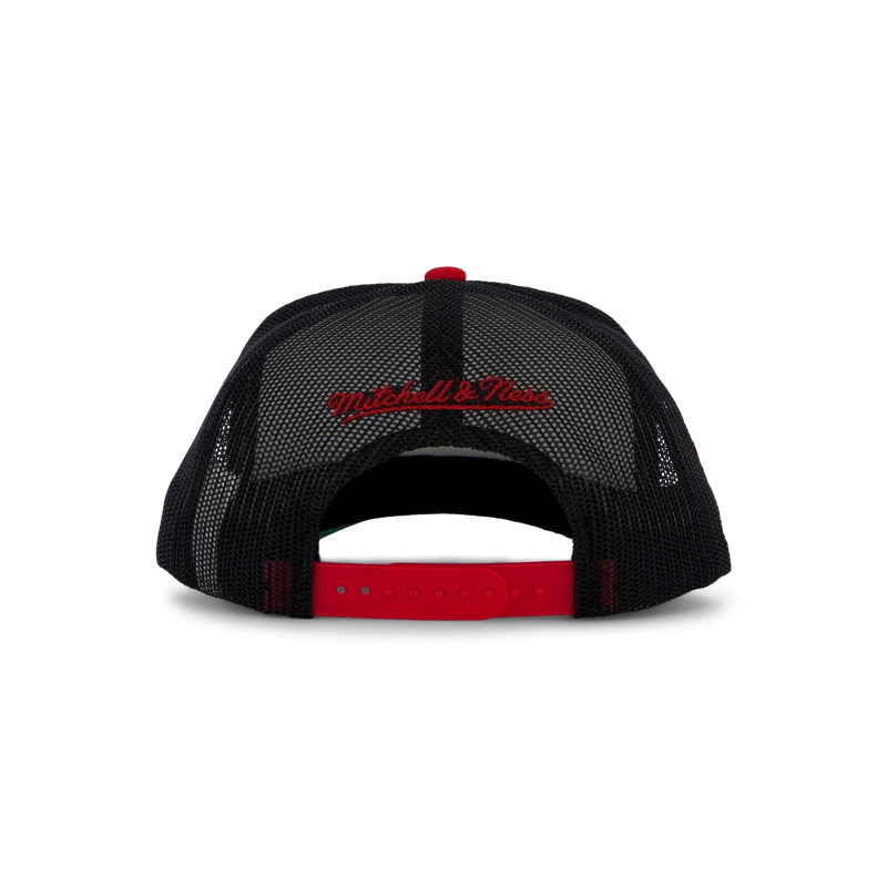 Bulls Champs Fest Trucker HWC
