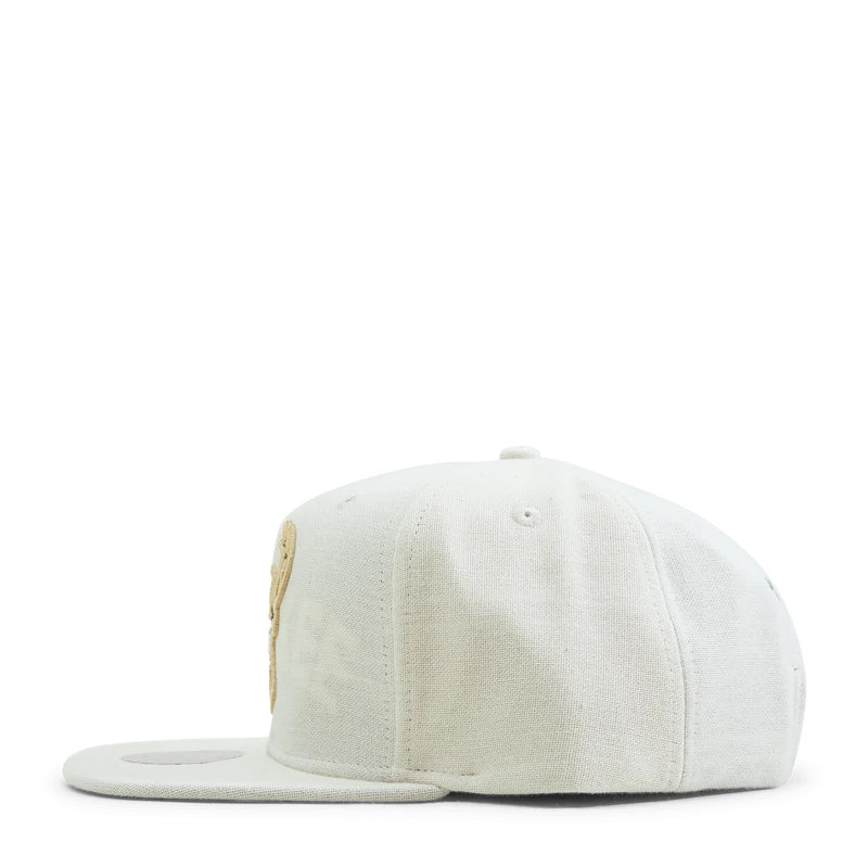 Cut Away Snapback Off