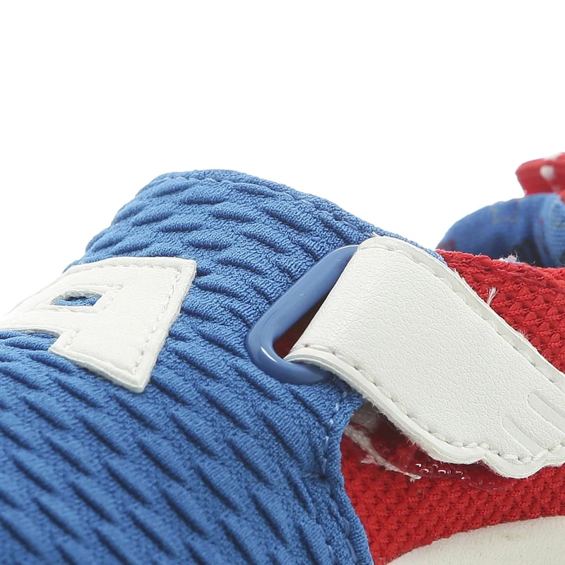 10015430 Tiny Marvel Capt.America WHILEY