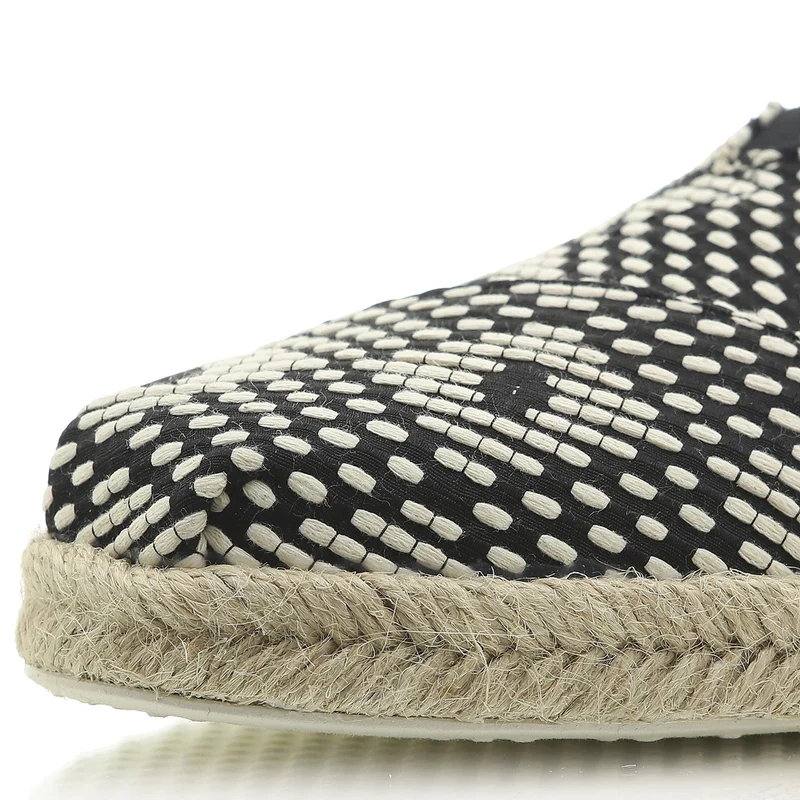 10015073 WM Geo DMND Woven black
