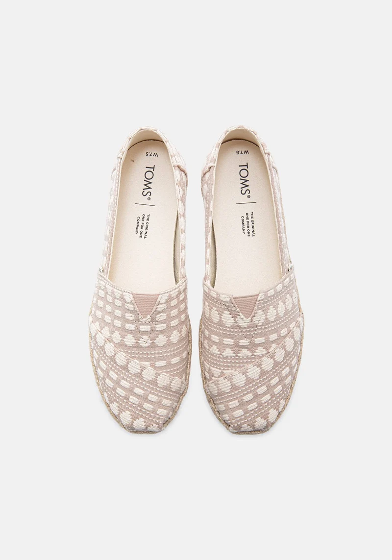 10016266 WM Woven macadamia global