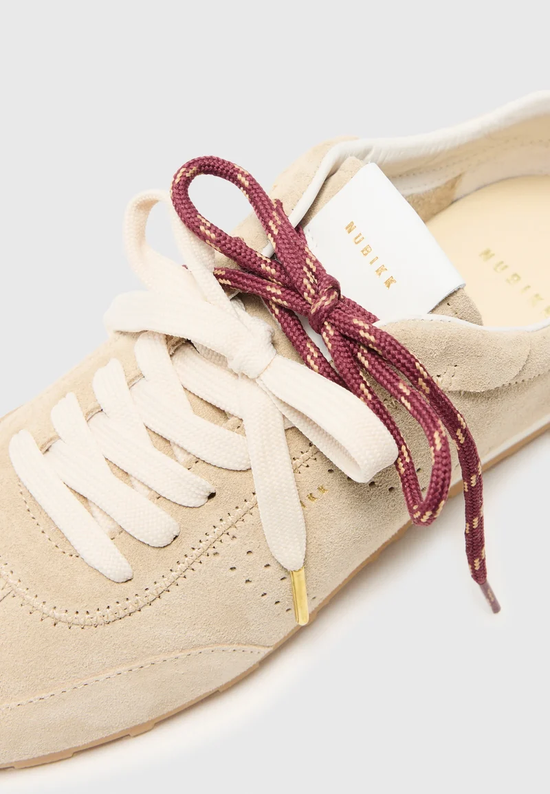 Billy Lou beige suede