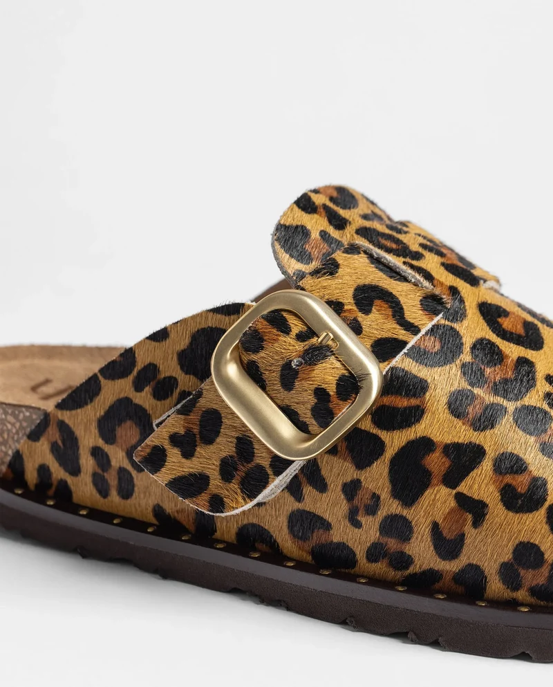 BOLUS-599 Zueco plano Leoprado natural