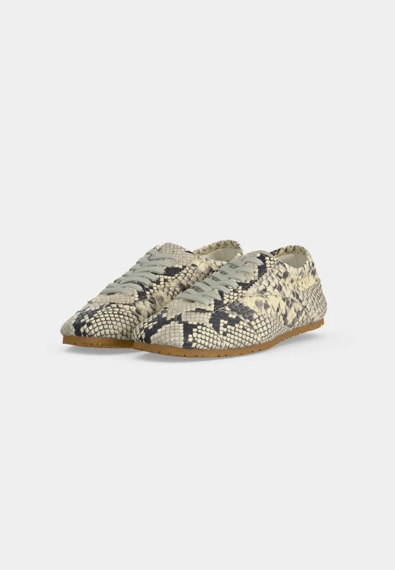 CPH717 Leather snake cream