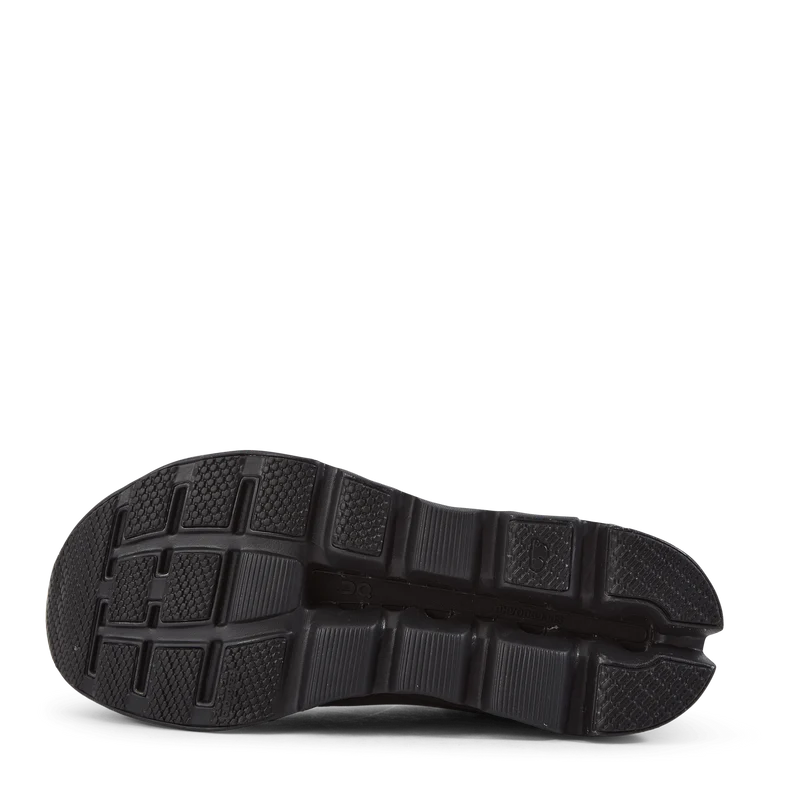 Cloudstratus M Black