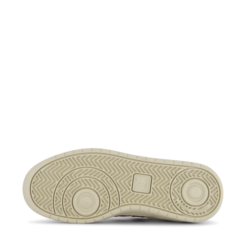 V-10 B Mesh White Marsala Brittany