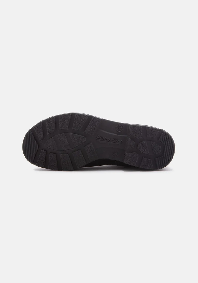 1448 Women Brogued Voltan black Leather
