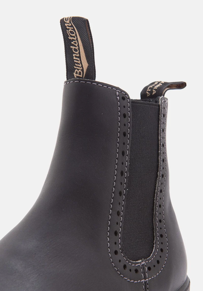 1448 Women Brogued Voltan black Leather