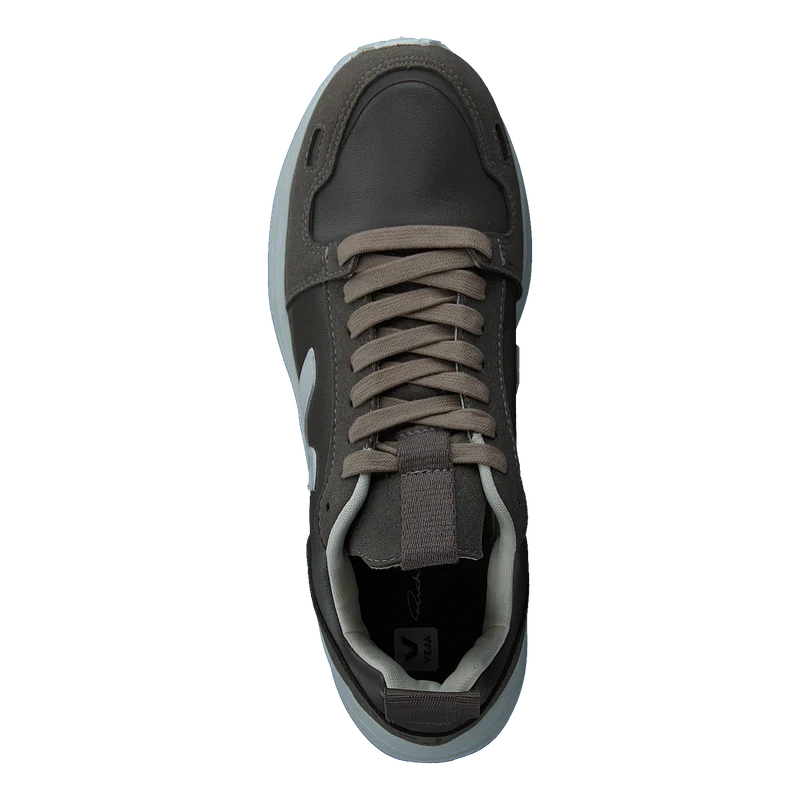 Hikingstyle Rick Ovens/dust