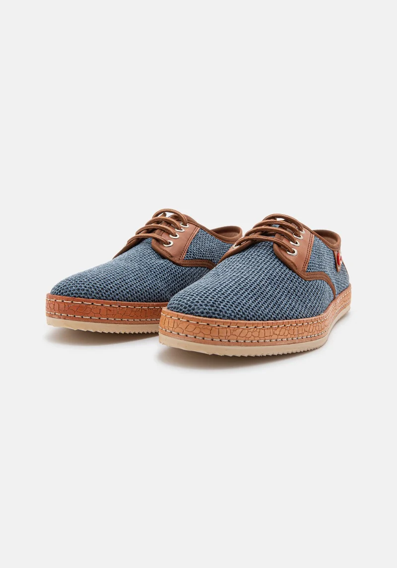 Bluish 2 blue/cognac