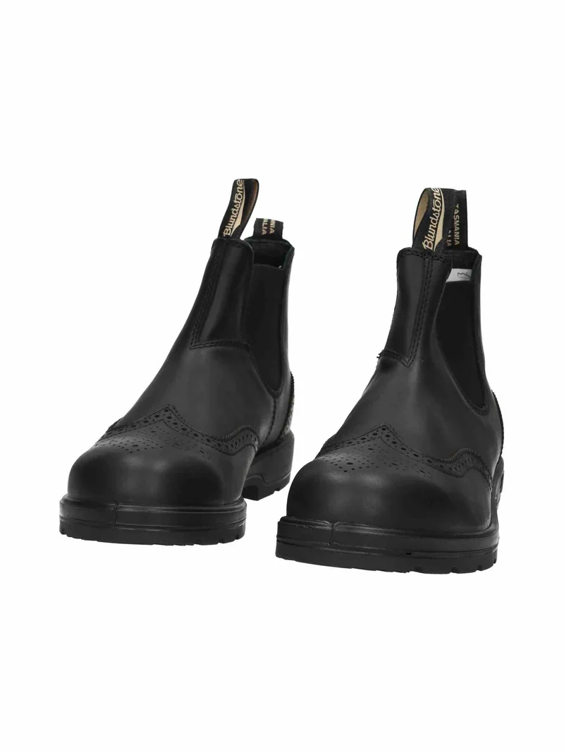 2443 Women brogued black Leather
