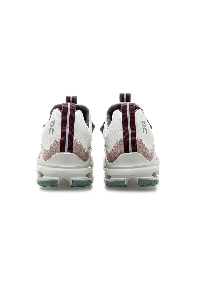 49.98469 W Cloudaway ice/moss
