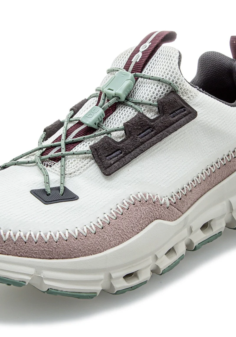 49.98469 W Cloudaway ice/moss
