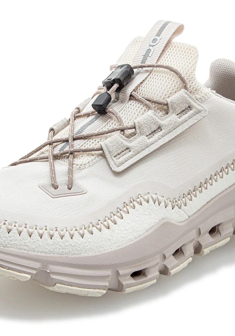 49.98945 W Cloudaway ivory/pearl