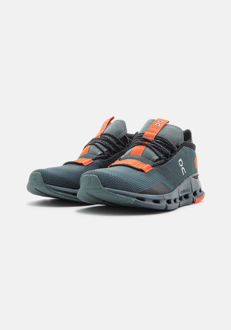 26.99676 W Cloudnova juniper/orange