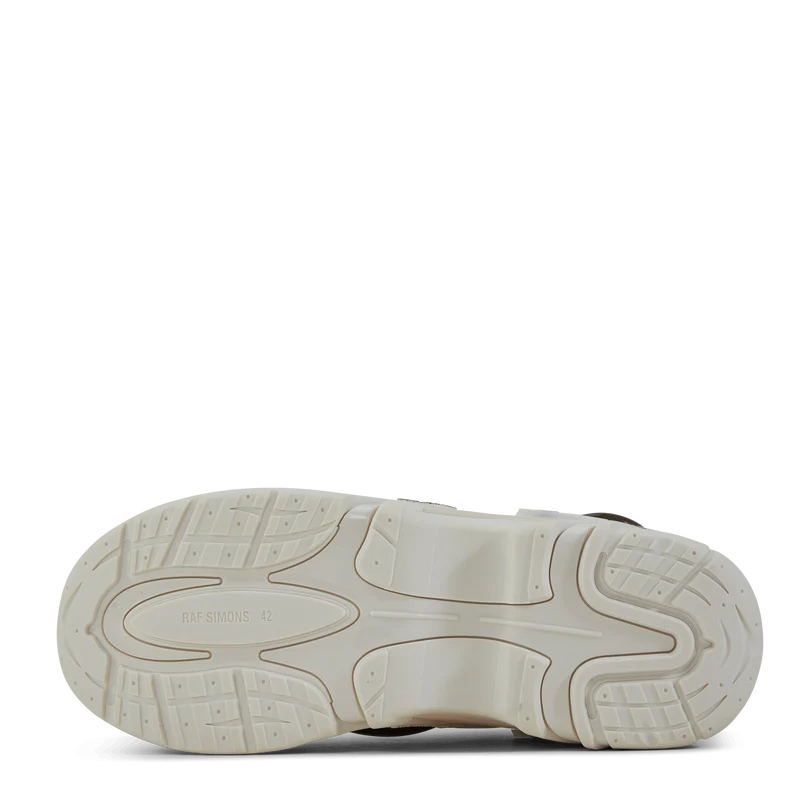 Cylon-21 White Black Cream