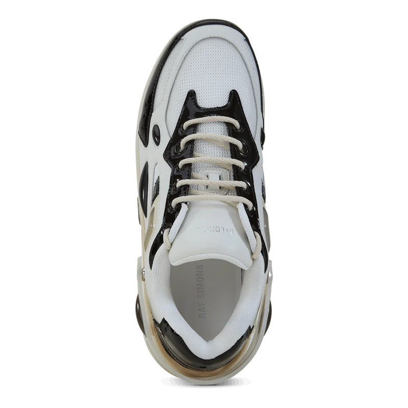 Cylon-21 White Black Cream