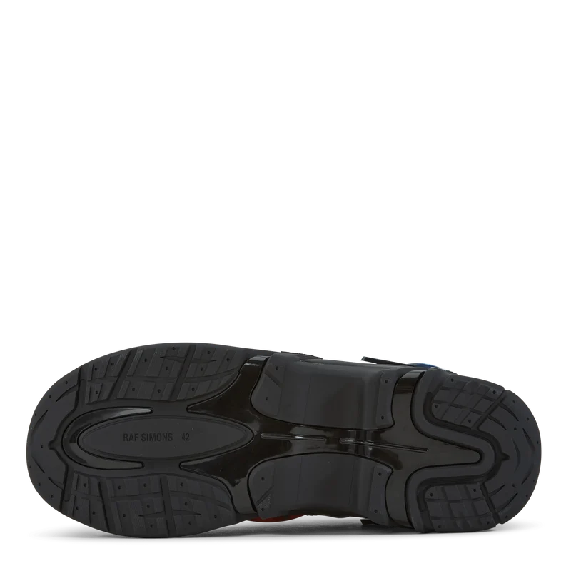 Cylon-21 Black Blue