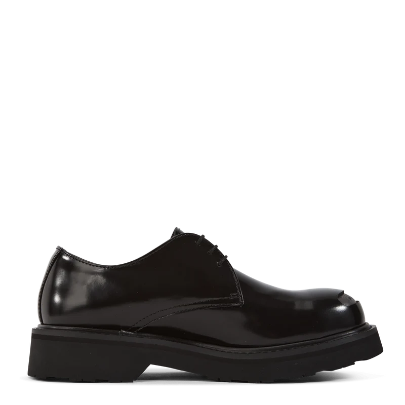 Derby Black