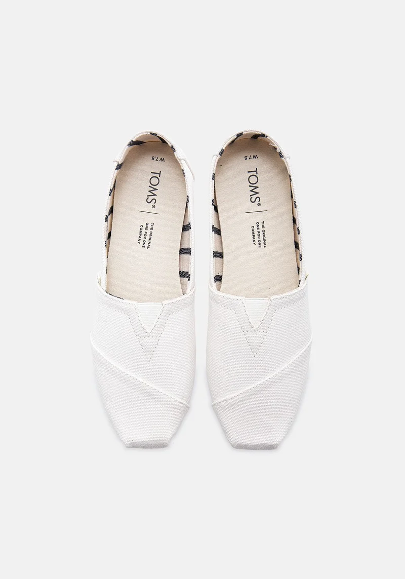10015757 WM Heritage Canvas white