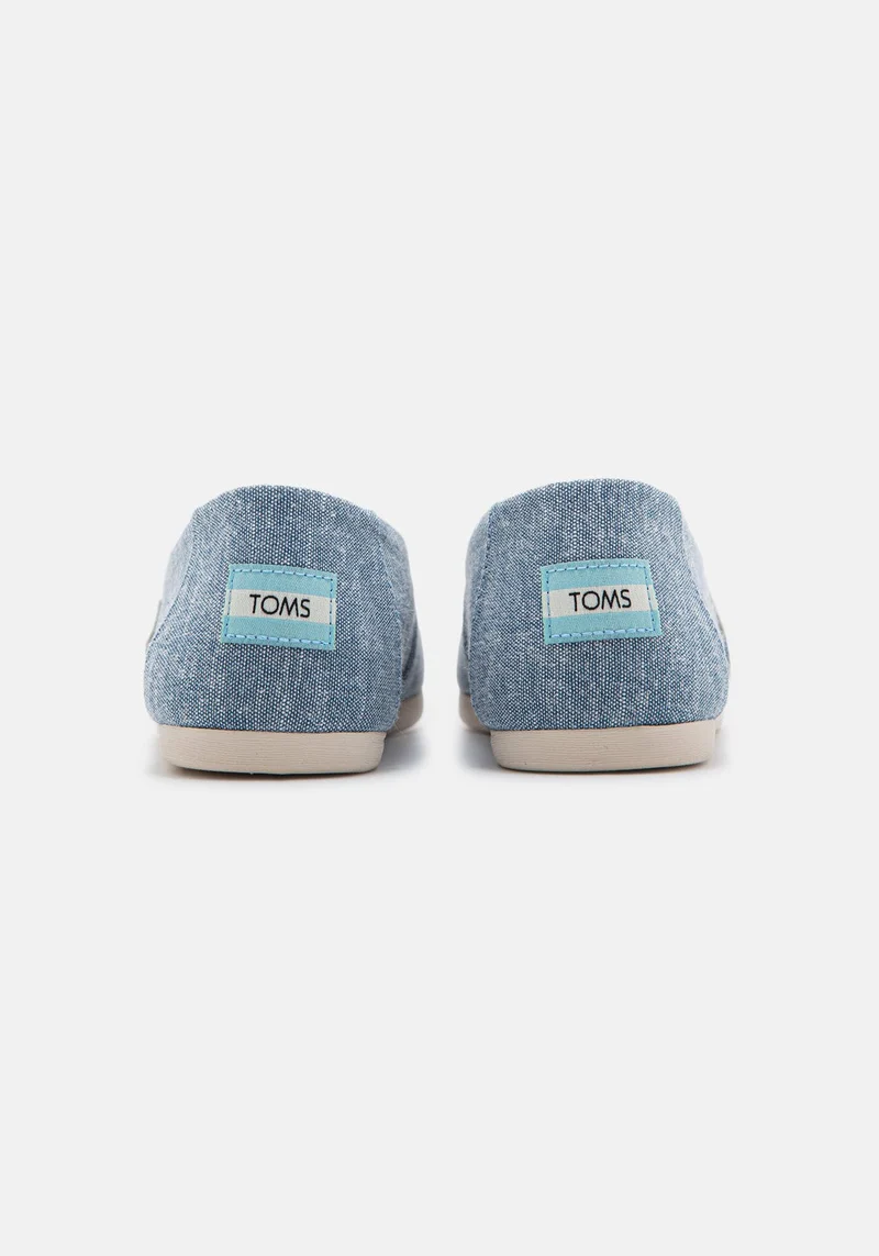 10014410 WM Blue Slub Chambray