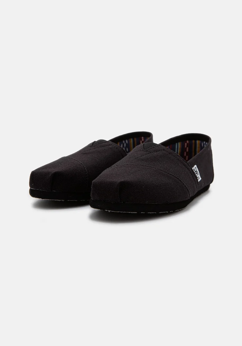 10002931 MN CLSC black/black